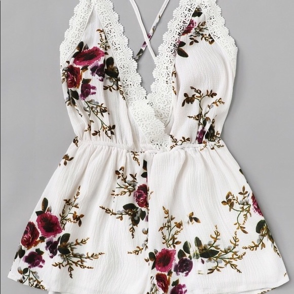 Floral Romper - Picture 2 of 6